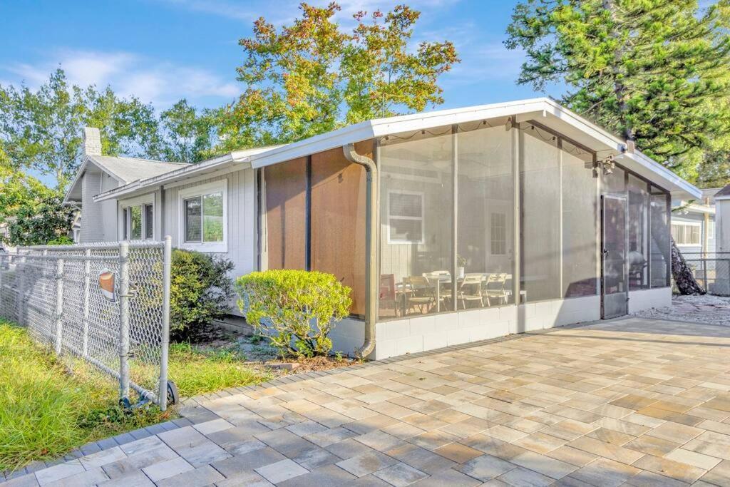 Cozy Bungalow With Patio & Grill, Private And Location Tampa Ngoại thất bức ảnh