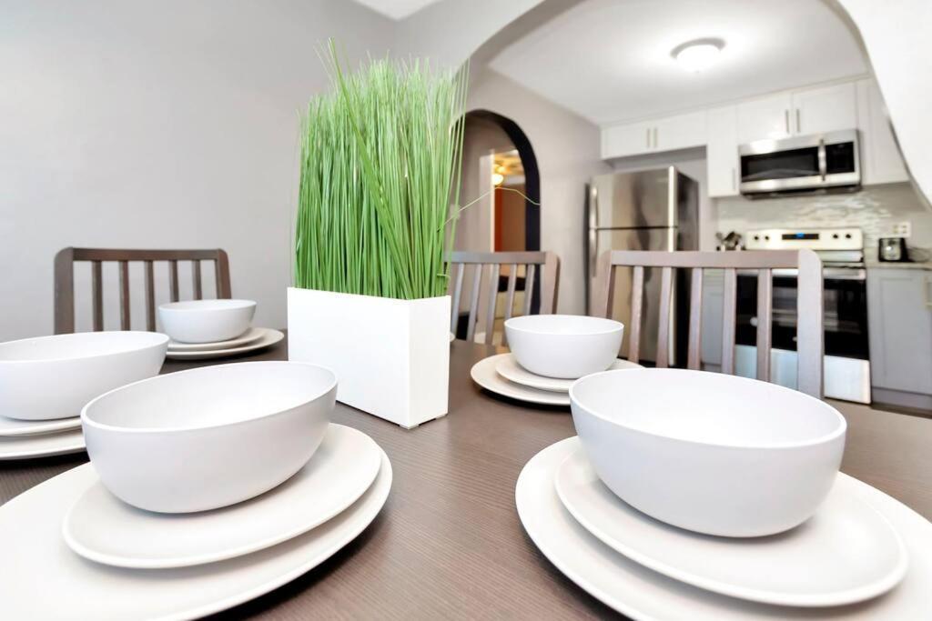 Cozy Bungalow With Patio & Grill, Private And Location Tampa Ngoại thất bức ảnh